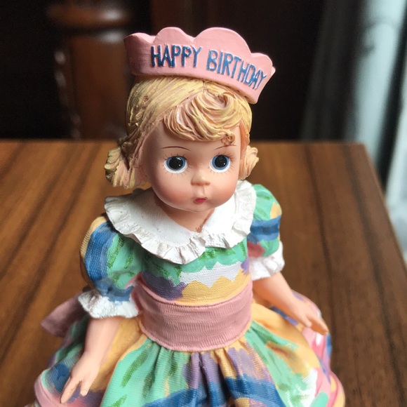 Vintage Madame Alexander "Happy Birthday" Figurine 1999 Numbered Limited Edition - Picture 2 of 15